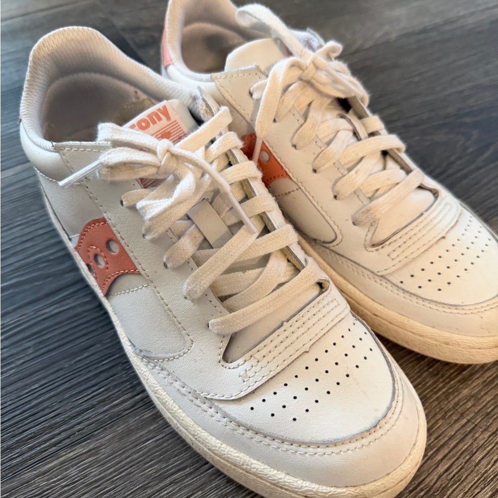 Saucony Jazz Court White and Pink Sneakers